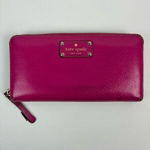 Kate Spade women’s pink leather zip around wallet 12 credit card sleeve